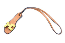 Load image into Gallery viewer, HERMES エルメス ORAN NANO CHARM オラン ナノ チャーム サンダル ヴォーエプソン バトラー ヴァッシュハンター 美品 中古 42952