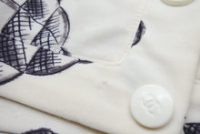 Load image into Gallery viewer, CHANEL シャネル 半袖シャツ 96P 総柄 クロップド ショート丈 ココマーク ロゴ トップス 中古 43032