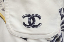 Load image into Gallery viewer, CHANEL シャネル 半袖シャツ 96P 総柄 クロップド ショート丈 ココマーク ロゴ トップス 中古 43032