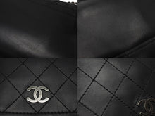 Load image into Gallery viewer, 極美品 CHANEL シャネル ワイルドステッチ チェーンショルダーバッグ 18番台 レザー ブラック アンティークシルバー金具 中古 4b004333