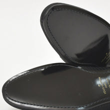 Load image into Gallery viewer, 極美品 LOUIS VUITTON ルイヴィトン モカシン タッセルローファー サテン ビジネスシューズ ブラック サイズ7L 中古 4a004403