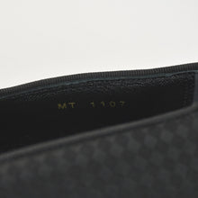 Load image into Gallery viewer, 極美品 LOUIS VUITTON ルイヴィトン モカシン タッセルローファー サテン ビジネスシューズ ブラック サイズ7L 中古 4a004403