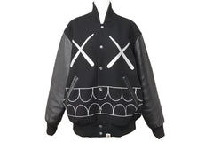 A BATHING APE アベイシングエイプ BAPE ×KAWS カウズ スタジャン 歯型 バーシティジャケット ブラック S メンズ 美品 中古 44707