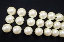 画像をギャラリービューアに読み込む, Moschino モスキーノ テーラードジャケット パール装飾 ブラック ホワイト アウター J05370424 サイズ40 美品 中古 45353