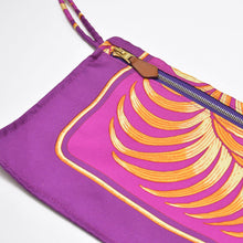 画像をギャラリービューアに読み込む, HERMES エルメス シルキーシティPM 王者の虎 TIGRE ROYAL ショルダーバッグ □L刻印 シルク レザー パープル ブラウン 美品 中古 4b009104