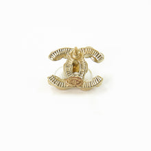 Load image into Gallery viewer, 極美品 CHANEL シャネル ココマーク ピアス イエロー楕円カラーストーン アクセサリー 両耳 A12A刻印 メタル イエロー ゴールド金具 3.8g 中古 4b009599