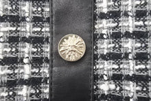 画像をギャラリービューアに読み込む, 極美品 CHANEL シャネル ガールシャネル ツイードジャケット ショルダーバッグ 9番台 ファブリック ブラック ホワイト 中古 46092