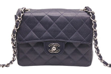 画像をギャラリービューアに読み込む, 極美品 CHANEL シャネル ミニマトラッセ ネイビー キャビアスキン 9番台 ラムスキン ショルダーバッグ 中古 47128
