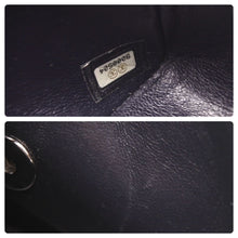 画像をギャラリービューアに読み込む, 極美品 CHANEL シャネル ミニマトラッセ ネイビー キャビアスキン 9番台 ラムスキン ショルダーバッグ 中古 47128