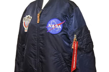 画像をギャラリービューアに読み込む, NASA ナサ フライトジャケット オフィシャル アポロ MA-1 ミリタリー ブルゾン アウター ジャンパー M ネイビー 美品 中古 47674
