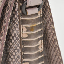 Load the image into the gallery viewer. 極美品 BOTTEGAVENETA ボッテガヴェネタ イントレチャート リアルト チェーン ショルダーバッグ B05504198Z ピンク 中古 4a004771