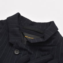 画像をギャラリービューアに読み込む, COMME des GARCONS コムデギャルソン 07AW パデッドハンドグローブ ピンストライプジャケット GT-J053 サイズSS ネイビー 美品 中古 4a004783