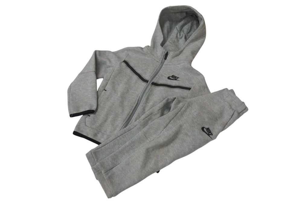 NIKE ナイキ キッズ スポーツウェア テックフリース フルジップ セットテックフリース セットアップ グレー サイズ4T 美品 中古 47935