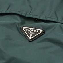 Load image into Gallery viewer, PRADA プラダ Re-Nylon フード付き ナイロンレインポンチョ SGB942 アノラック メタルロゴプレート グリーン Sサイズ ハーフジップ マッドグリーン金具 美品 中古 4a004807
