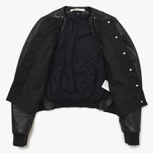 Load image into Gallery viewer, GIVENCHY ジバンシー レザージャケット ジッパーデザイン 14P 1513 600 ラムスキン ブラック シルバー金具 サイズ34 美品 中古 4a004809