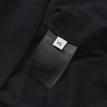 Load image into Gallery viewer, 極美品 BALENCIAGA バレンシアガ Tシャツ ポリティカルキャンペーン 570803 TAV44 サイズXS ブラック コットン中古 4a004945