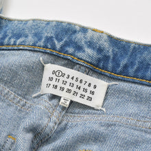 Load image into Gallery viewer, 極美品 Maison Margiela メゾンマルジェラ スラッシュディテール デニムパンツ S51LA0051 S30513 サイズ36 中古 4a004947