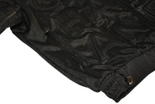 Load image into Gallery viewer, 新品未使用 CHANEL シャネル ファレル愛用 メンズ メッシュ ポリアミド パーカー ブラック P60972V46493 サイズ42 中古 4b013372