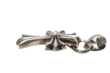 Load image into Gallery viewer, 極美品 CHROME HEARTS クロムハーツ CH CRS SML W/BALE スモールCHクロス Wベイルペンダントトップ チャーム 重量約23.2g 中古 4b013260