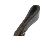 Load image into Gallery viewer, 極美品 CHROME HEARTS クロムハーツ ベルトループ クロー ボタンレザー レザー シルバー925 ブラック シルバー 中古 4b013265