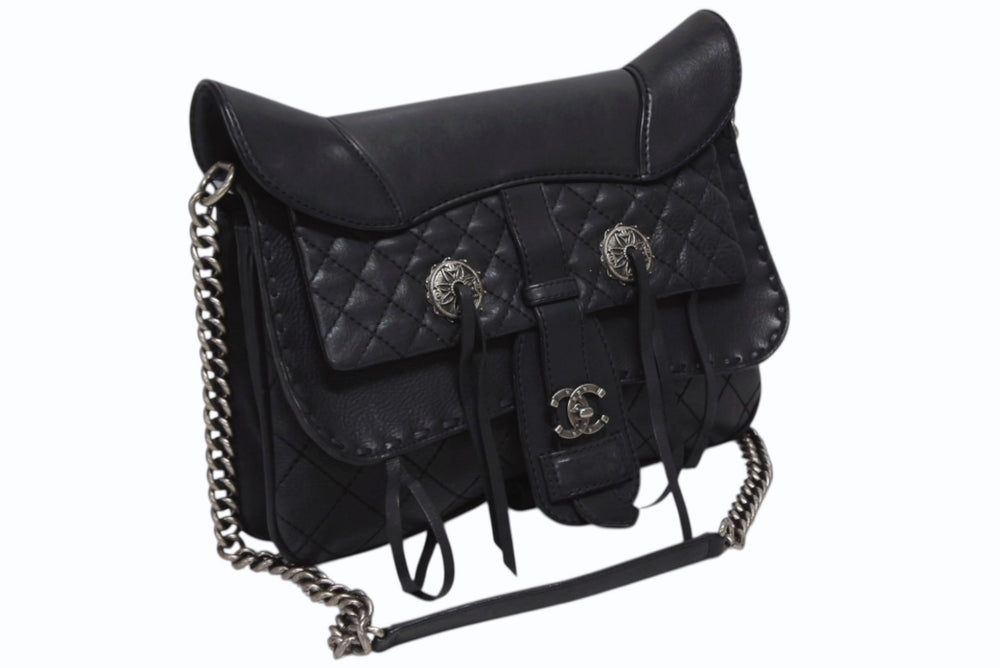 Very Good Condition CHANEL Paris-Dallas Fringe Flap Saddle Bag Quilted 2014 No. 19 Calfskin Black 4b011468