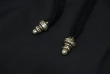Load image into Gallery viewer, 新品同様 CHROME HEARTS クロムハーツ ダガージップ ムートン ロングコート クロスパッチ レザー ナイロン サイズXL 中古 4b011470