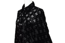 Load image into Gallery viewer, 新品未使用 CHROME HEARTS クロムハーツ ブラック ベルベット クロスダーク パターン 長袖シャツ サイズS 中古 4b011445