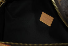 Load image into Gallery viewer, 極美品 LOUIS VUITTON ルイヴィトン バムバッグ ボディバッグ ウエストバッグ M43644 モノグラム ブラウン ゴールド金具 中古 4b011618