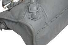 Load image into Gallery viewer, BALENCIAGA バレンシアガ Giant City ジャイアント シティ 2WAYバッグ 204529 ブルー シルバー金具 美品 中古 4b011368