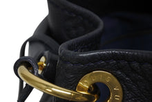 Load image into Gallery viewer, 極美品 LOUIS VUITTON ルイヴィトン アーツィー MM ワンショルダーバッグ M41066 ブラック モノグラムアンプラント レザー ゴールド金具 中古 4b011386