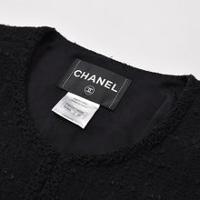 Load image into Gallery viewer, 極美品 CHANEL シャネル ツイード ジャケット P36437V26291 ブラック ウール ナイロン モヘア サイズ46 中古 4b013314