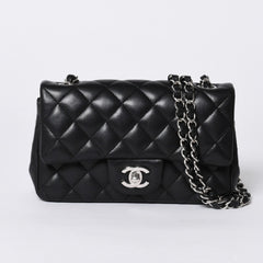 Very Good Condition CHANEL Mini Matelasse 19 S Flap S Chain Shoulder Bag No. 26 Lambskin Coco Mark Silver Hardware Used 4a000416