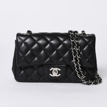 画像をギャラリービューアに読み込む, 極美品 CHANEL シャネル ミニマトラッセ19 Sフラップ Sチェーンショルダーバッグ 26番台 ラムスキン ココマーク シルバー金具 中古 4a000416