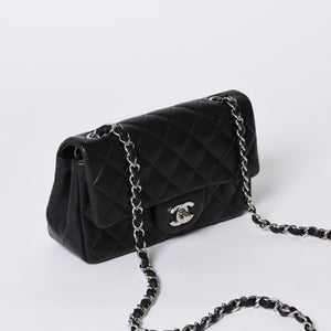 Very Good Condition CHANEL Mini Matelasse 19 S Flap S Chain Shoulder Bag No. 26 Lambskin Coco Mark Silver Hardware Used 4a000416