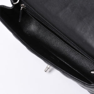 Very Good Condition CHANEL Mini Matelasse 19 S Flap S Chain Shoulder Bag No. 26 Lambskin Coco Mark Silver Hardware Used 4a000416