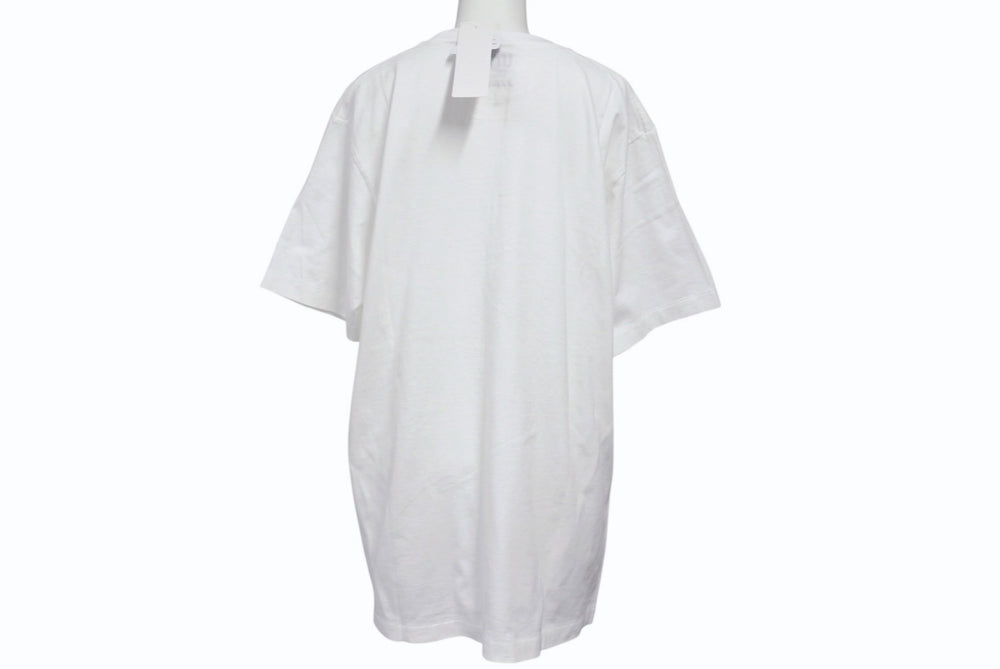 New and unused item UNIQLO UNIQLO x KAWS collaboration short sleeve T-shirt white size XL used 4b005647