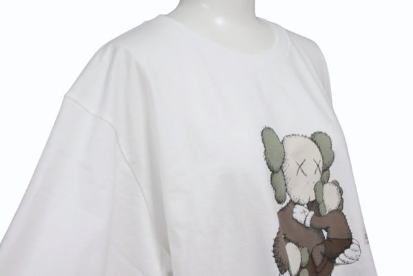 新品未使用品 UNIQLO ユニクロ ｘ KAWS カウズ コラボ 半袖Tシャツ ホワイト サイズ XL 中古 4b005647