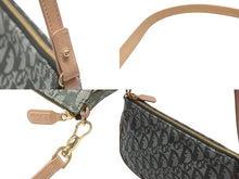 Load image into Gallery viewer, 新品同様 Christian Dior クリスチャンディオール トロッター サドルポーチ ワンショルダー グリーン MC 0071 中古 4b006511