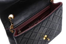 Load image into Gallery viewer, 極美品 CHANEL シャネル ミニマトラッセ20 Sフラップ Sチェーンショルダーバッグ A2800 2番台 ココマーク ラムスキン ブラック 中古 4b011636