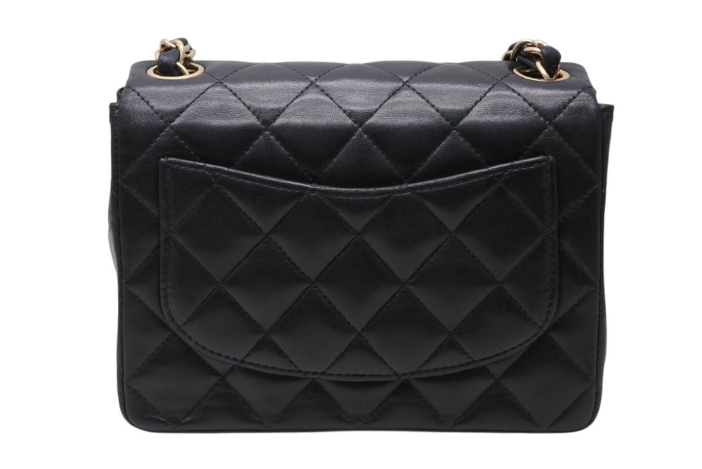 極美品 CHANEL シャネル ミニマトラッセ17 Sフラップ Sチェーンショルダーバッグ 8番台 ココマーク ラムスキン ブラック 中古 4b011617