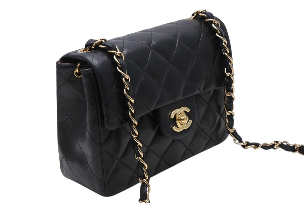 極美品 CHANEL シャネル ミニマトラッセ17 Sフラップ Sチェーンショルダーバッグ 8番台 ココマーク ラムスキン ブラック 中古 4b011617