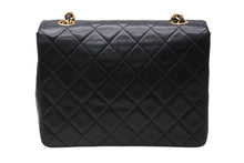 Load image into Gallery viewer, 極美品 CHANEL シャネル ミニマトラッセ20 Sフラップ Sチェーンショルダーバッグ A2800 2番台 ココマーク ラムスキン ブラック 中古 4b011636