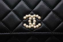 Load image into Gallery viewer, 新品同様 CHANEL シャネル チェーンショルダーウォレット 長財布 AP3807 ランダム番台 ココマーク ラムスキン ブラック 中古 4b011764