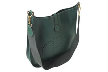 Load image into Gallery viewer, 極美品 HERMES エルメス エブリン1GM ショルダーバッグ グリーン □A刻印 トリヨンクレマンス 斜め掛け Hロゴ 中古 4c070217