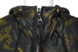 Louis Vuitton Louis Vuitton 2 way camo puffer jacket 2 way camouflage puffer jacket Good Condition Used 4c070289