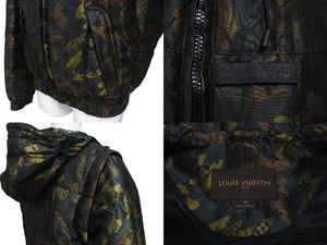 Louis Vuitton Louis Vuitton 2 way camo puffer jacket 2 way camouflage puffer jacket Good Condition Used 4c070289