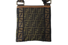 Load image into Gallery viewer, FENDI フェンディ サコッシュ ショルダーバッグ 7VA186 キャンバス レザー ブラウン ブラック ゴールド金具 美品 中古 4C071265