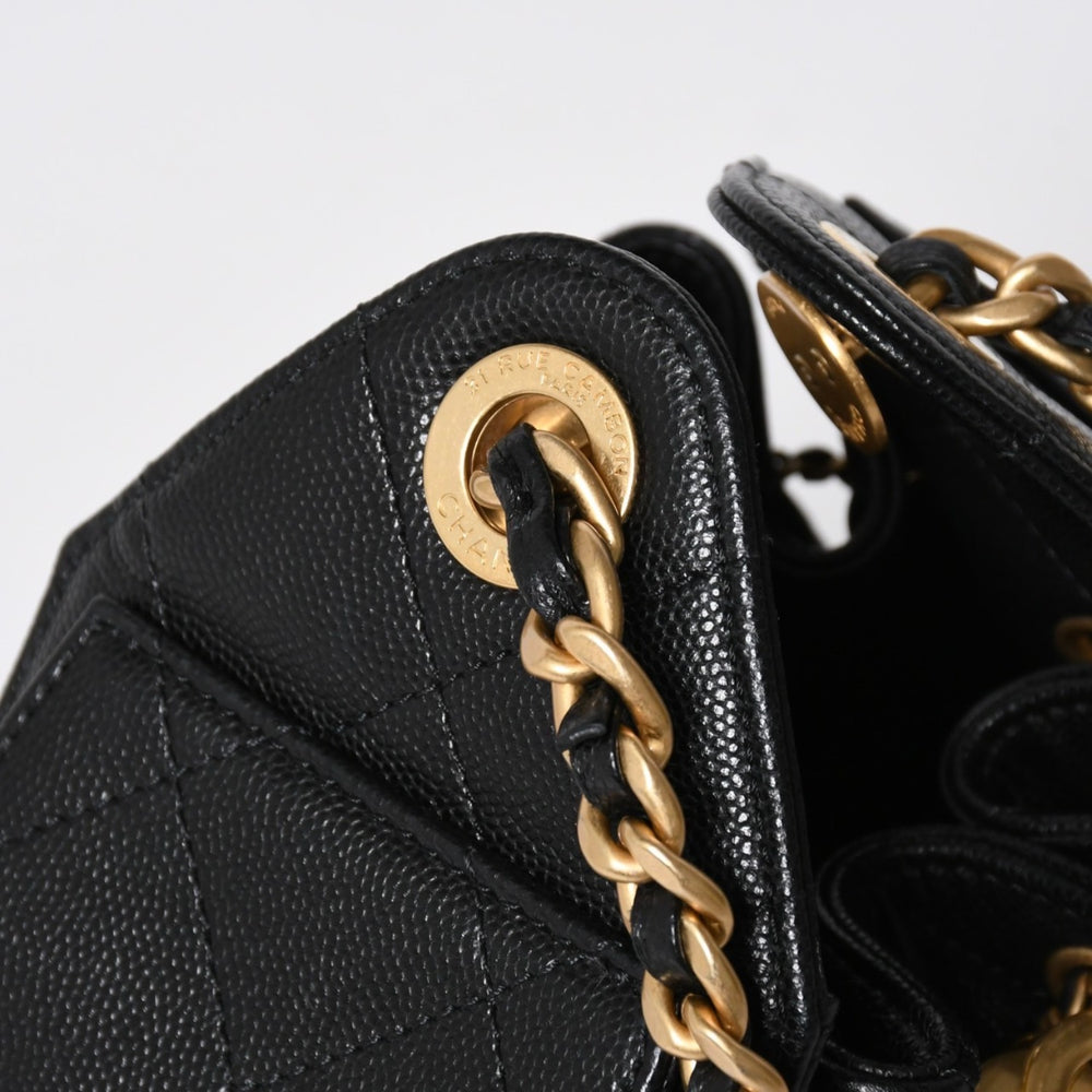 New and unused CHANEL CHANEL25 mini chain shoulder bag random number caviar skin black gold hardware used 4a008930