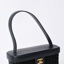 画像をギャラリービューアに読み込む, 極美品 CHANEL シャネル ヴァニティバッグ ハンドバッグ 5番台 ココマーク ラタン ストロー レザー ブラック ゴールド金具 中古 4a000501