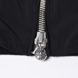 新品同様 CHROME HEARTS クロムハーツ ジップアップフーディー パーカー サイズXL セメタリークロスパッチ 9パッチ シルバー925 中古 4a000548